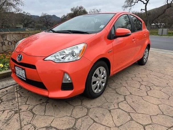 TOYOTA PRIUS C 2014 JTDKDTB30E1074171 image